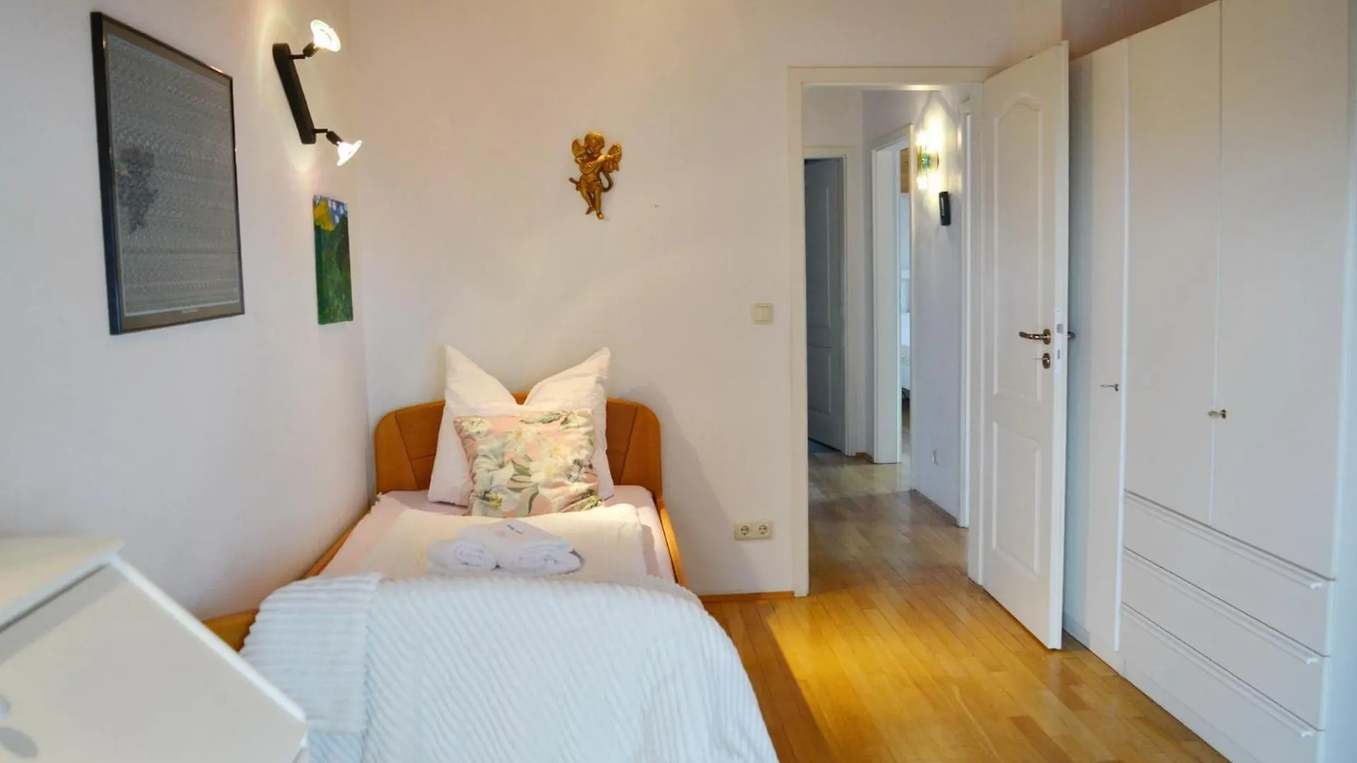 Holiday home Haus Nini Villa Chieming